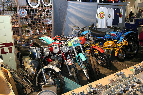 AutoRetro2009444