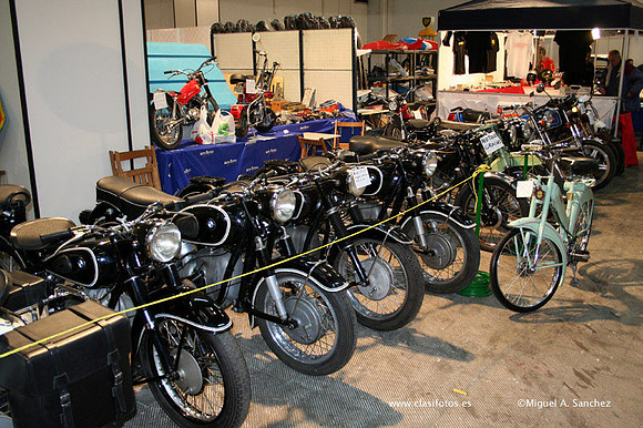 23AutoRetro073