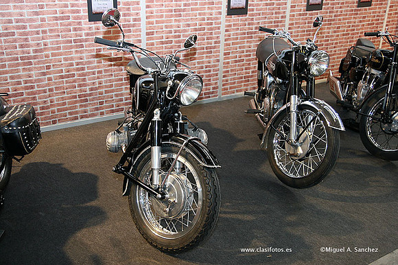 AutoRetro2009098