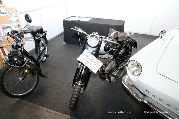 25AutoRetro0051