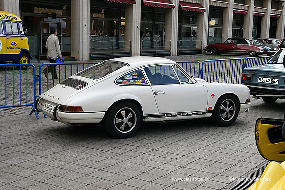 AutoRetro2009484
