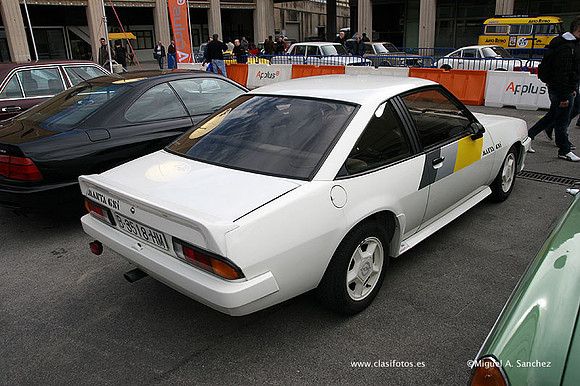 AutoRetro2009624