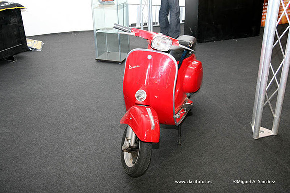 25AutoRetro0098
