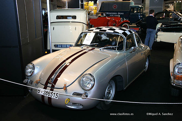 25AutoRetro0119