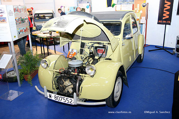 25AutoRetro0059