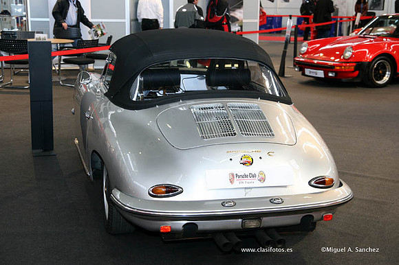25AutoRetro0063