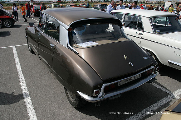 AnticAuto2010406