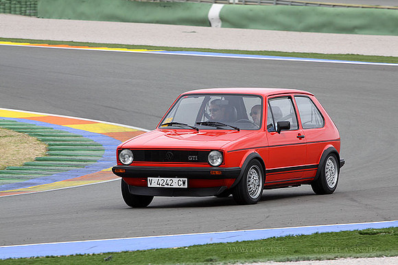 ClassicsLegends0470