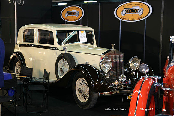25AutoRetro0129