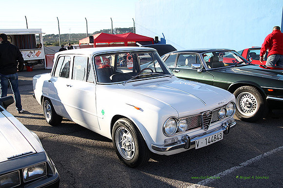 Classic&Legends2015_Padock020