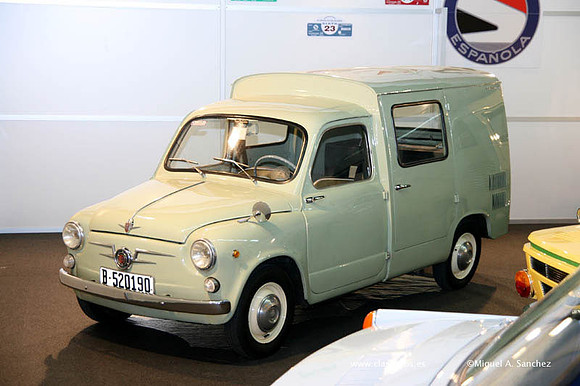 25AutoRetro0016
