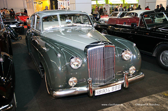 25AutoRetro0115