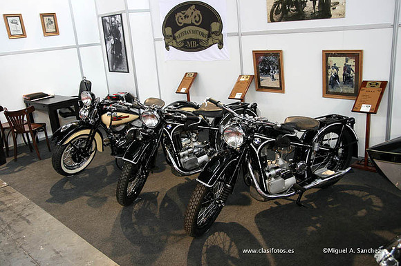 25AutoRetro0071