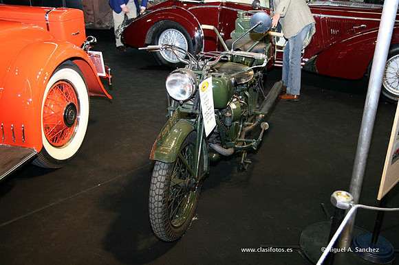 25AutoRetro0128