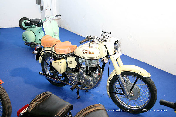 25AutoRetro0154