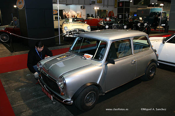 25AutoRetro0135