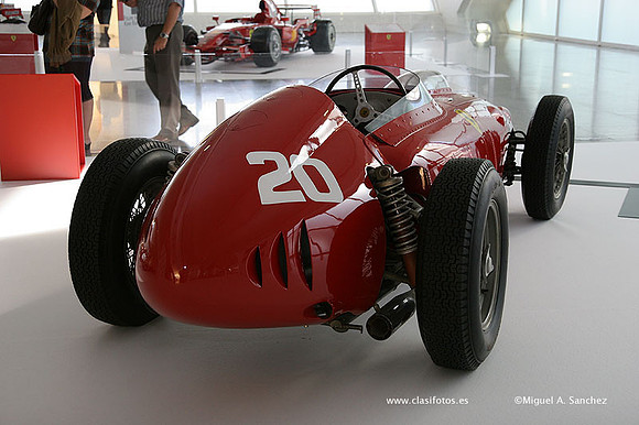 F1Ferrari009
