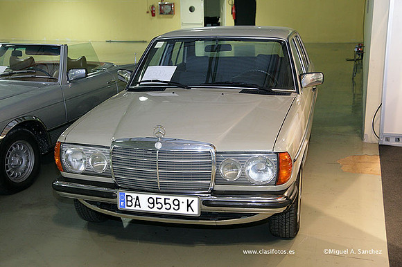 AnticAuto2010158