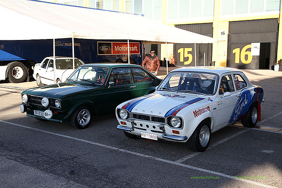 Classic&Legends2015_Padock004