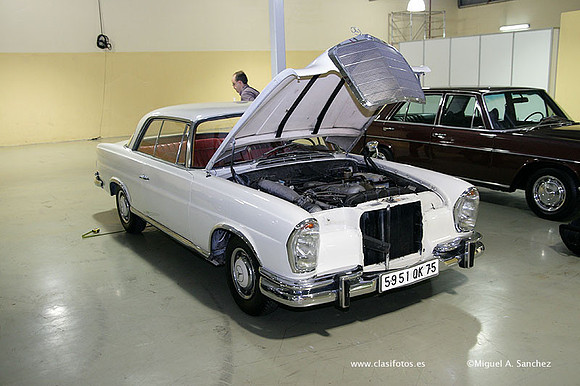 AnticAuto2010166