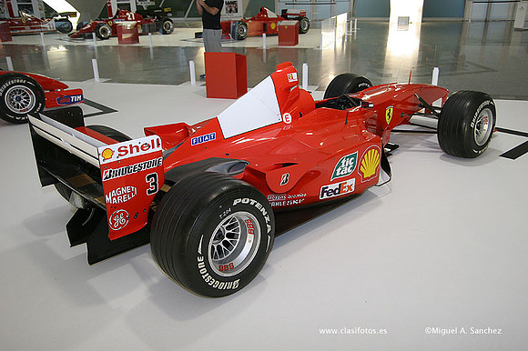 F1Ferrari083