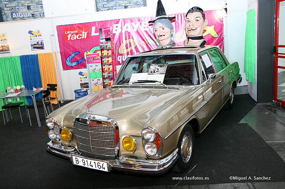 25AutoRetro0057