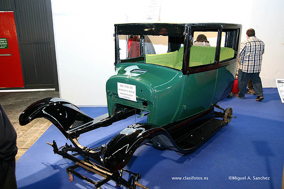 25AutoRetro0148