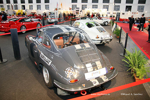 25AutoRetro0042