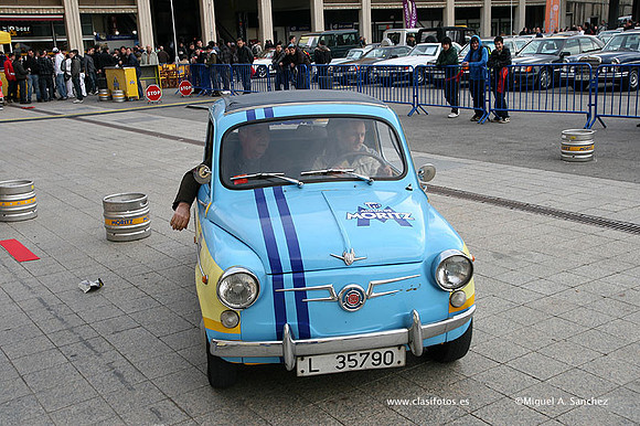 AutoRetro2009582