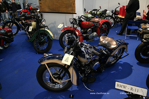 23AutoRetro086