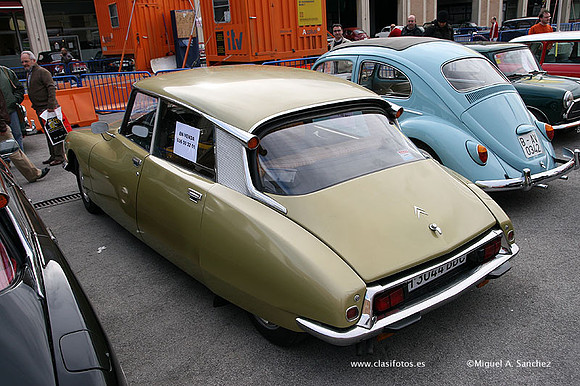 AutoRetro2009619