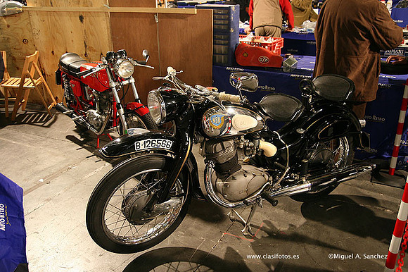 AutoRetro2009643