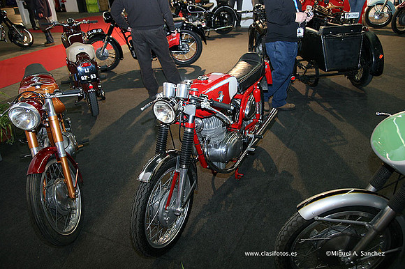AutoRetro2009330