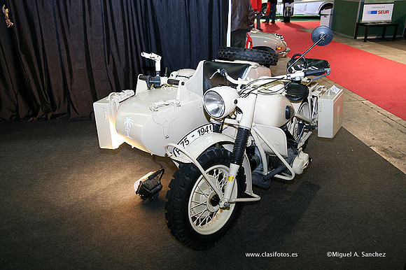 AutoRetro2009305