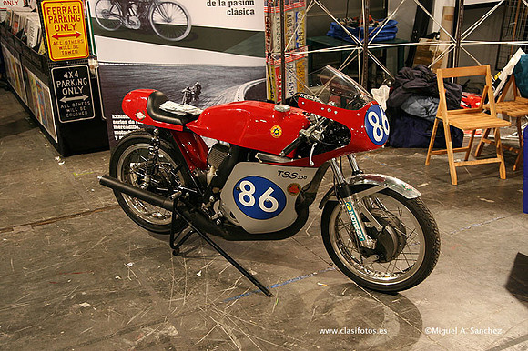 AutoRetro2009645