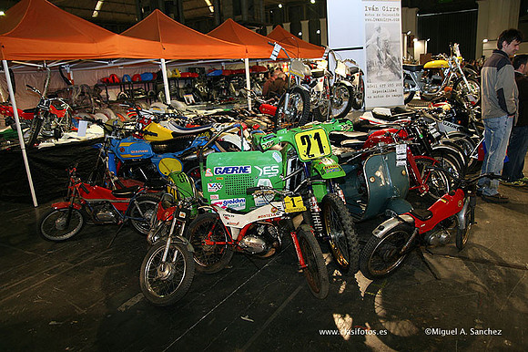 AutoRetro2009457