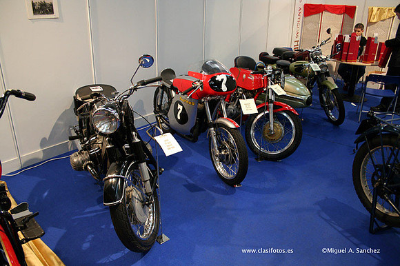 23AutoRetro080
