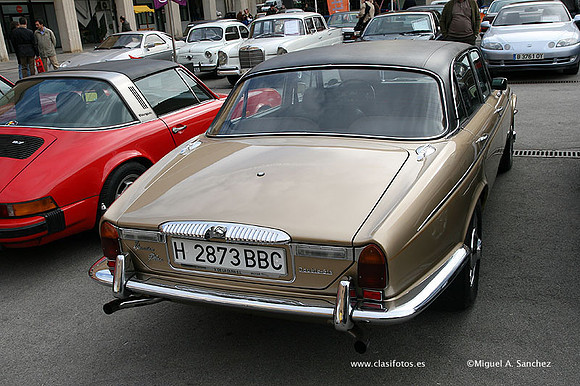 AutoRetro2009615