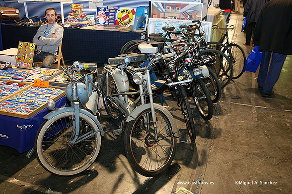 AutoRetro2009438