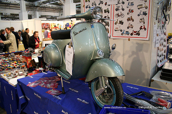 23AutoRetro099