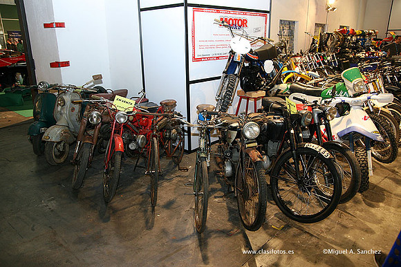 AutoRetro2009460