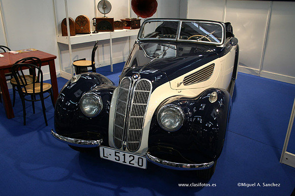 23AutoRetro153