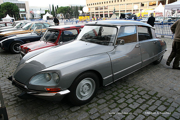 AutoRetro2009529