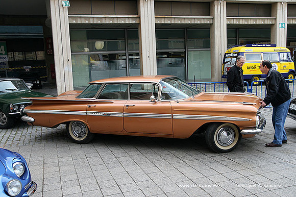 AutoRetro2009657