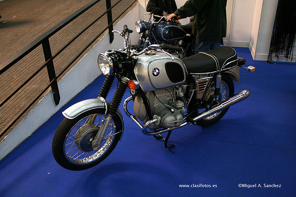 23AutoRetro075