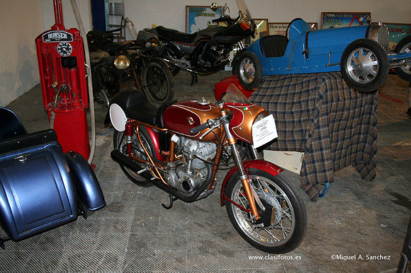 23AutoRetro068