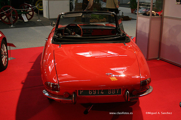 23AutoRetro016