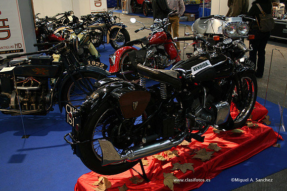 23AutoRetro078