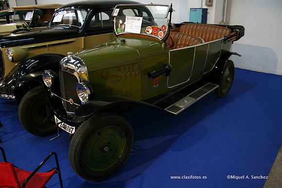23AutoRetro095