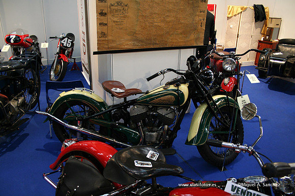 23AutoRetro084